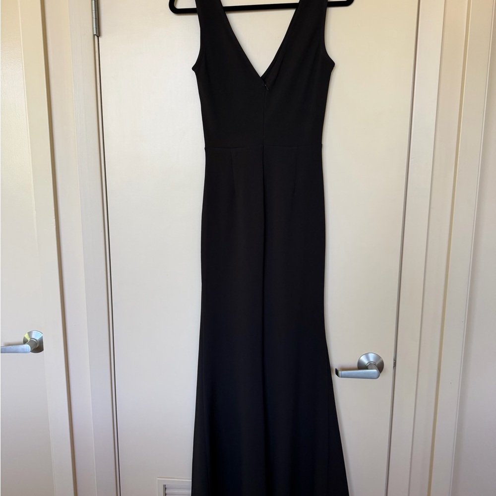 Elegant Black V-Neck Maxi Dress